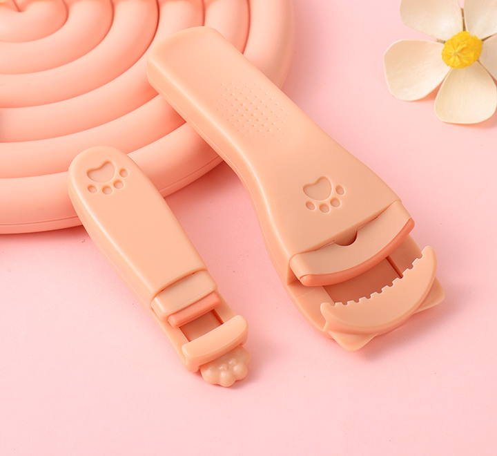 Pink Series Fox Eyelash Curlers Set