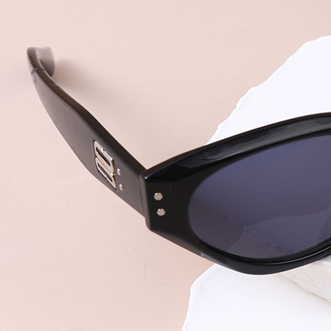 Star gm Retro cat-eye Narrow Frame Women's Sunglasses (Black