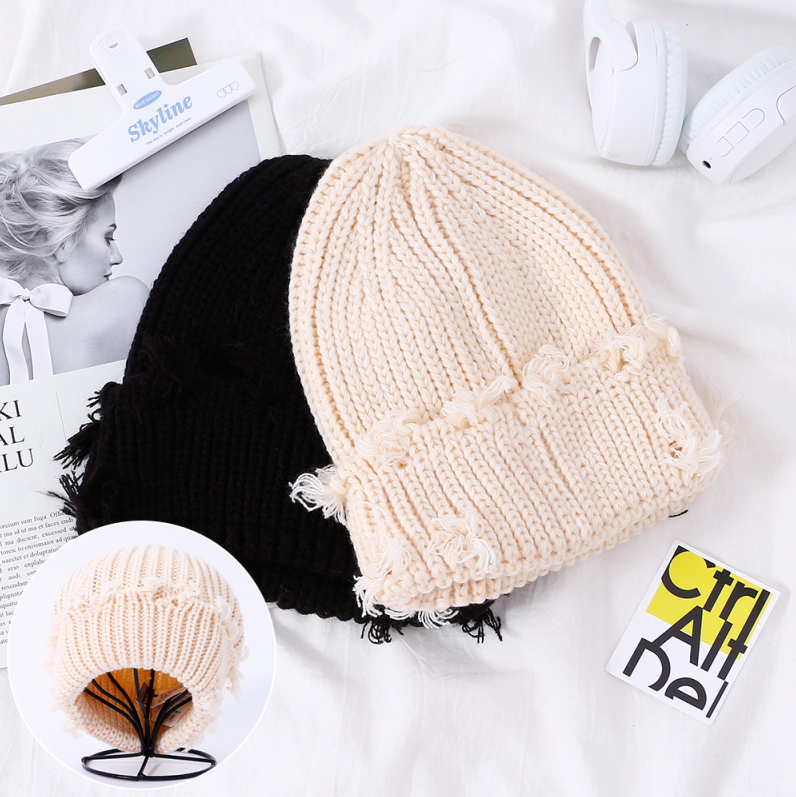 Character Ripped Adult Knitted Hat (Mixed colors)