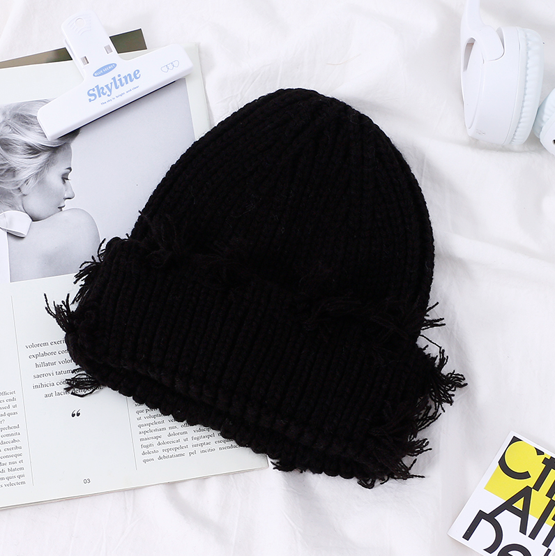 Character Ripped Adult Knitted Hat (Mixed colors)
