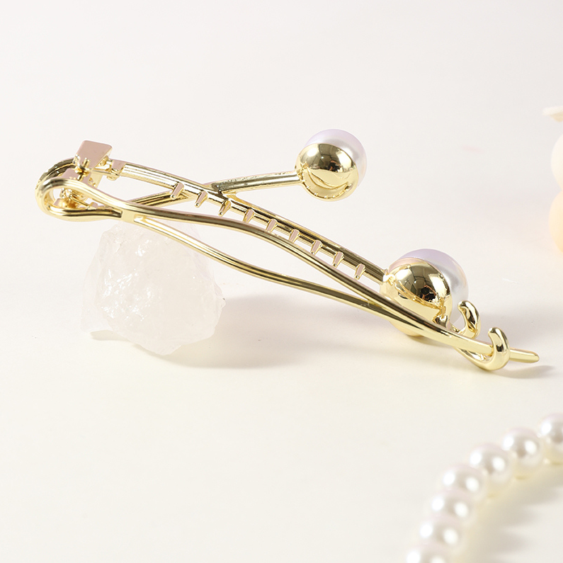 Fine metal twist clip 2201