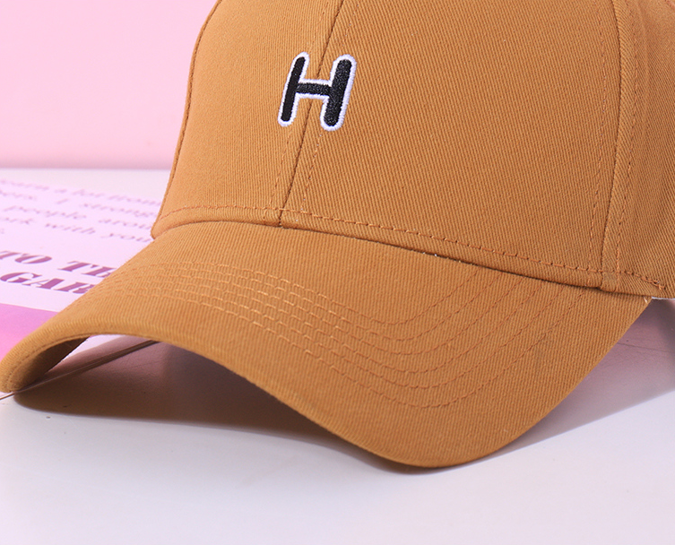 Retro Simple Letter Baseball Cap
