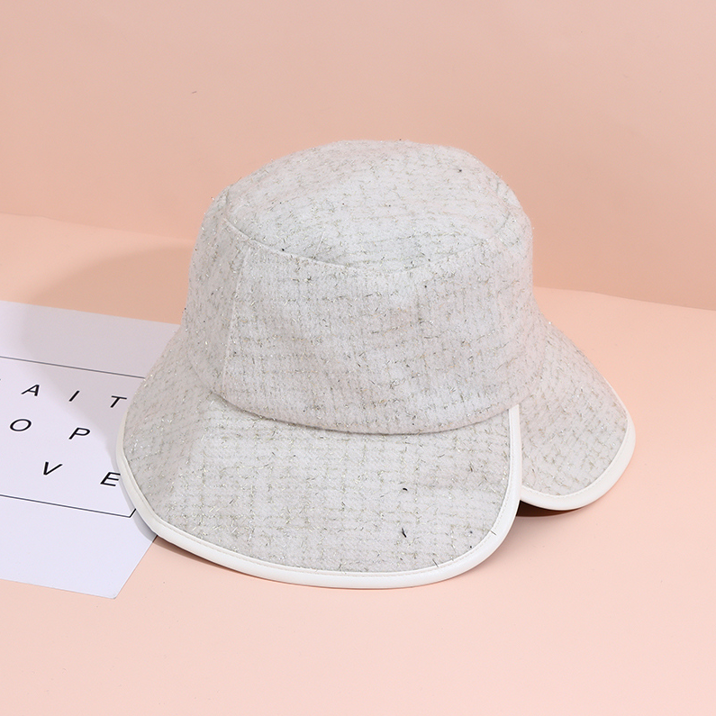 Small fragrant Fisherman's Hat wrapped in gold wire (Beige)