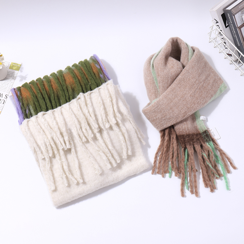 Korean simple color contrast scarf - coffee color
