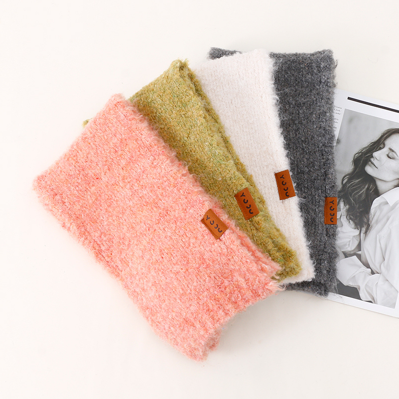 All-in-one children's scarf in solid color