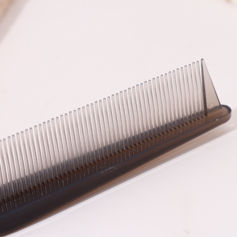 Portable and folding dual-purpose comb