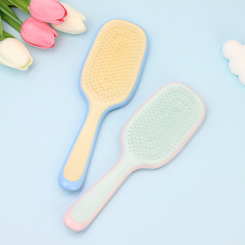 Crescent moon pear blossom smooth hair comb