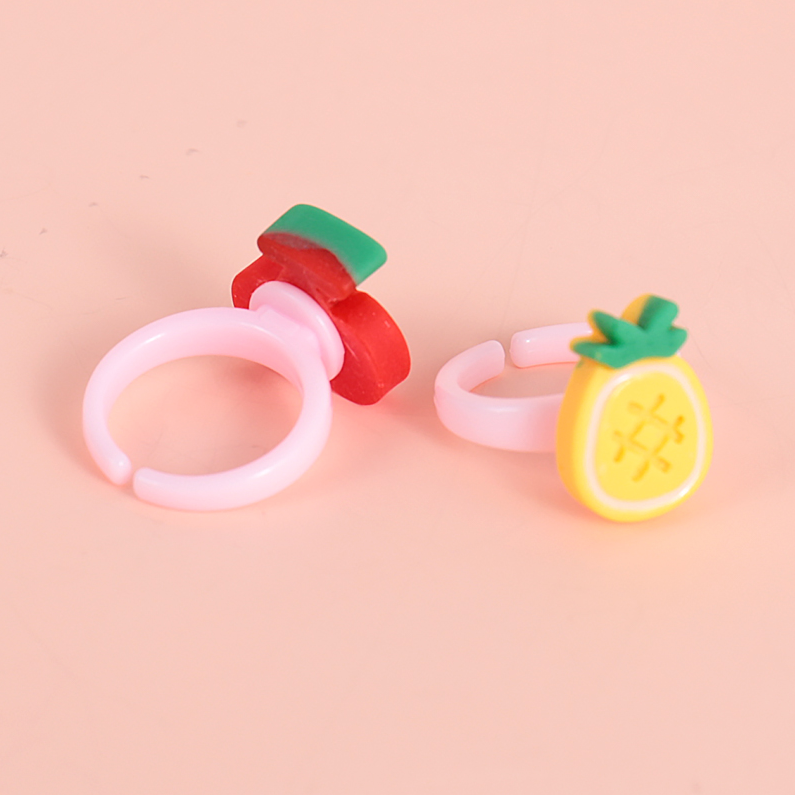 Epoxy Fruit Rings with Heart Shaped Box