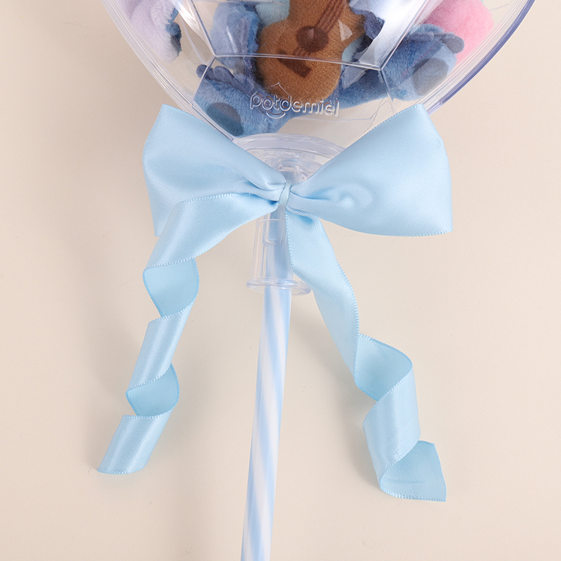 Steve was single-mindedly devoted to the bouquet