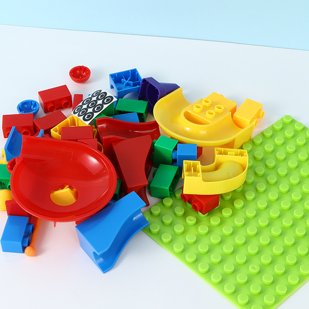 Slideway Pet Park Building Blocks 43PCS