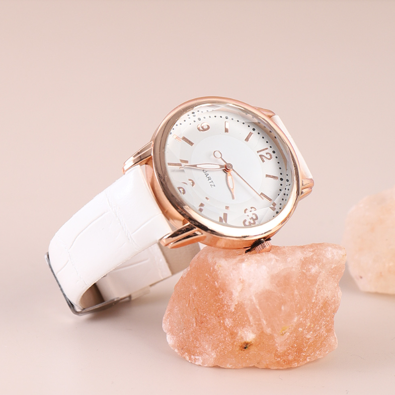 Stylish crocodile print watch