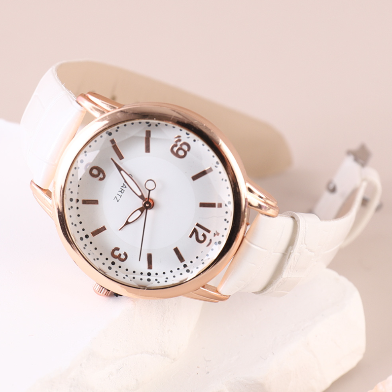Stylish crocodile print watch