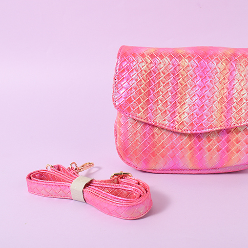Dream Pearl Diamond Check Shoulder Bag (Pink)