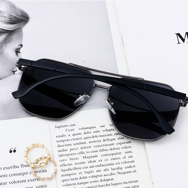 Classic Parallel Bars Lightweight Men's Sunglasses (Gun colo