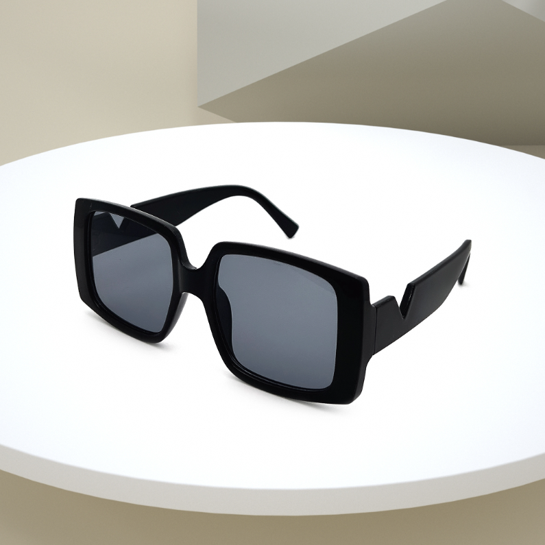 Trendy Sunglasses with Wrong Colors (Mixed colors)