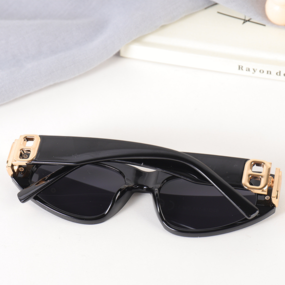 Euro-american Triangle cat Eye Sunglasses for women (Black)