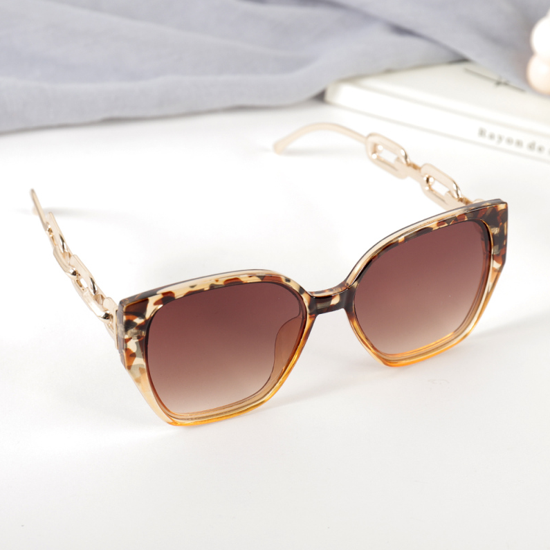 Women's sunglasses with large frame chain hollowed out metal