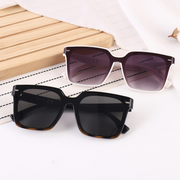 Deluxe ins Large Frame Adult Sunglasses (Blend)