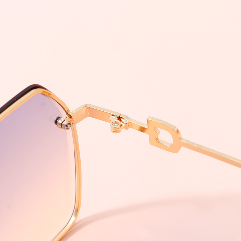 Stylish and textured Adult sunglasses (blue and yellow)