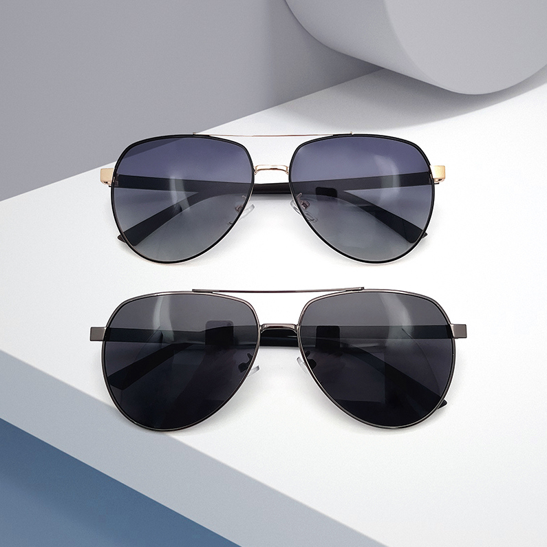 Fashion Pilot Polarizer for Men (Color Mix)