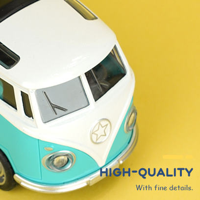 1:36 Alloy Bus Toy with Music and Light