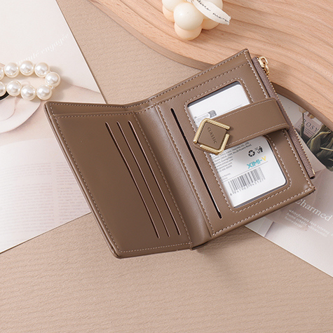 Simple Round Buckle Bifold Purse for Women