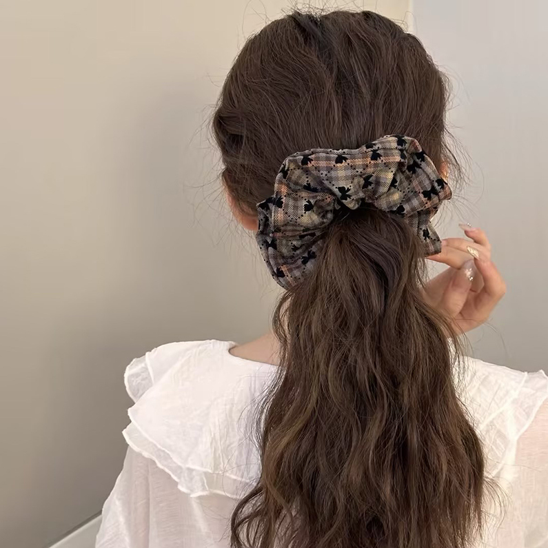 Vintage bow printed colon ring