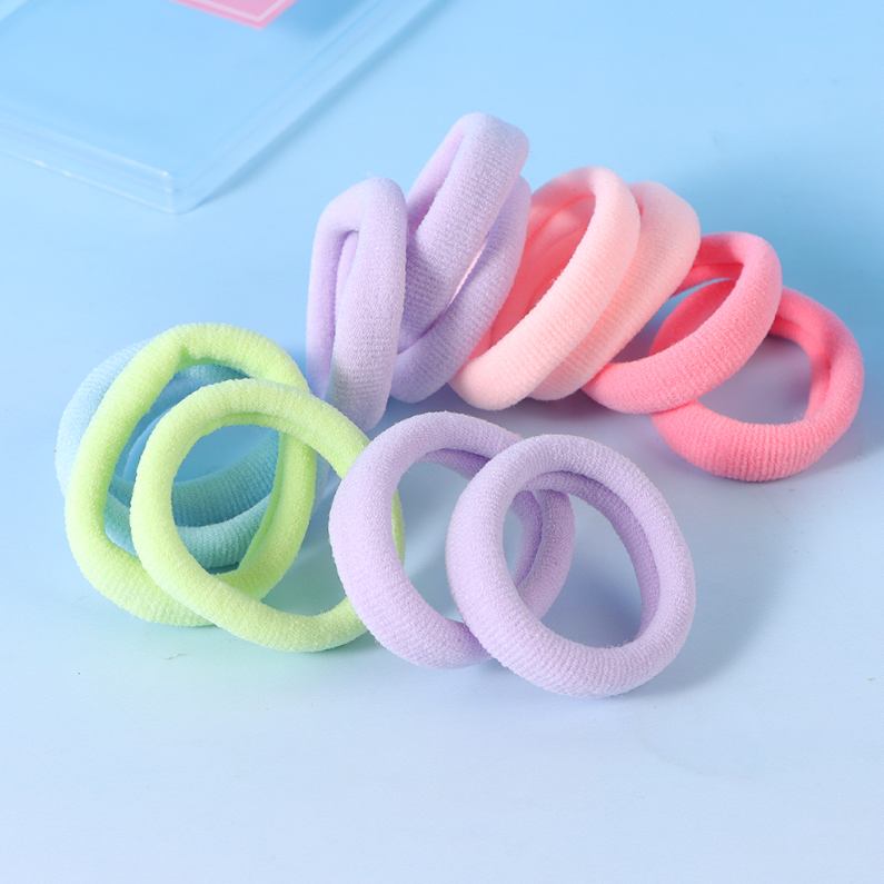 Box with bright towel ring 20 pieces