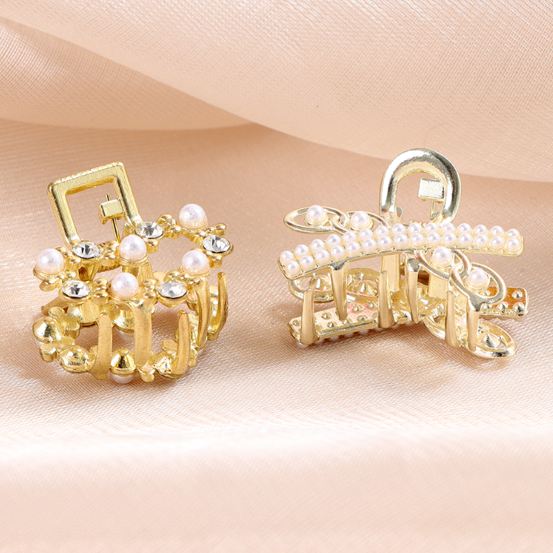All-in-one alloy clip #3