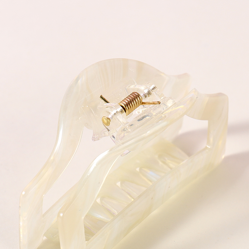 Cold tone creative design hair claw