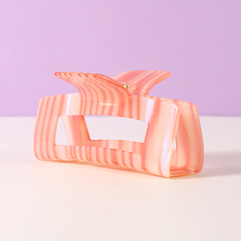 The sunset glow series smudges rectangular hair claws