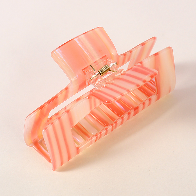 The sunset glow series smudges rectangular hair claws