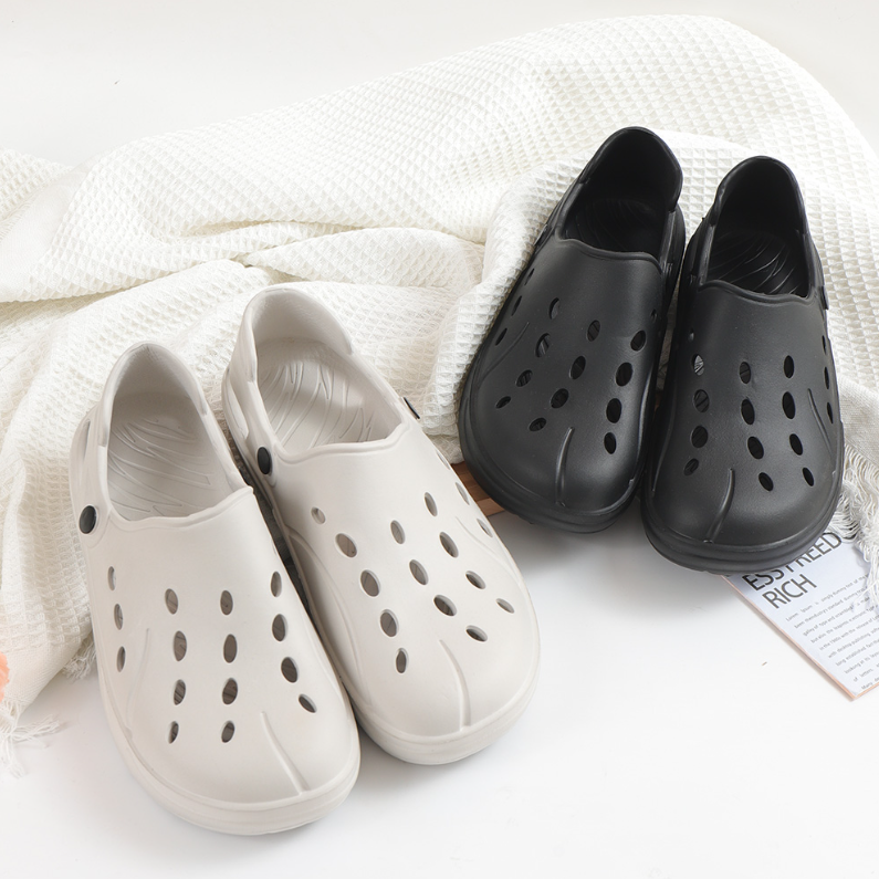 Hollow Non-Slip Men_s Sandals 43 (Black)