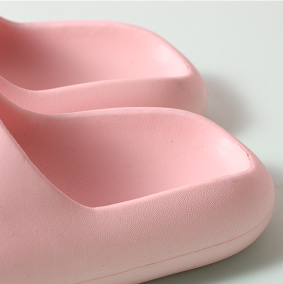 Stylish lightweight Women's slippers (pink 36-37)