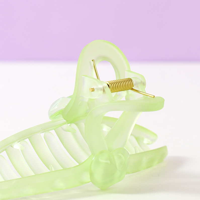 Transparent jelly love clip