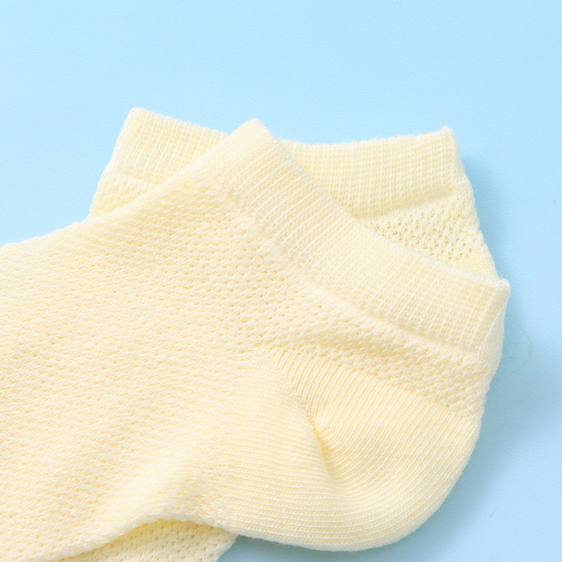Simple Solid color Breathable children's socks (9-12 years o