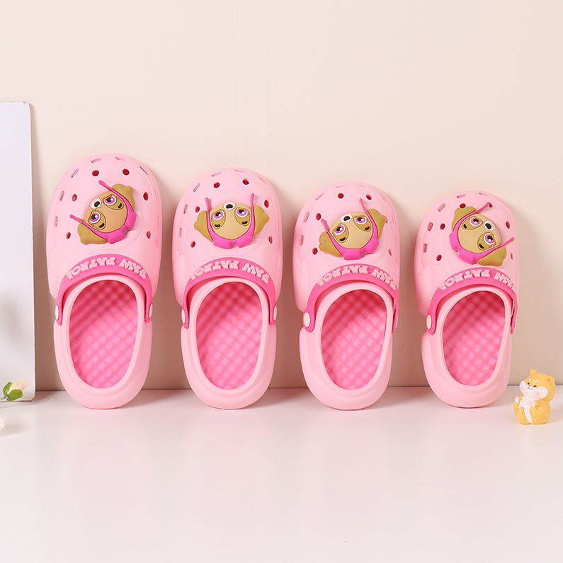 Kids Cartoon Character Clogs (Size 28/29)