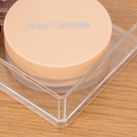 8-Compartments Plastic Makeup Organizer (Clear)