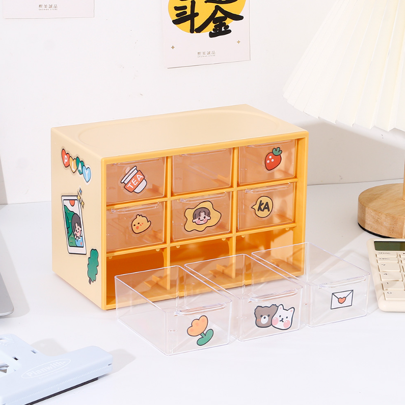 DIY Plastic Storage (mixed)