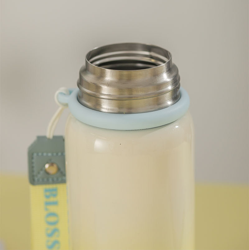 550mL/18.59fl.oz. Blossom Thermos Cup