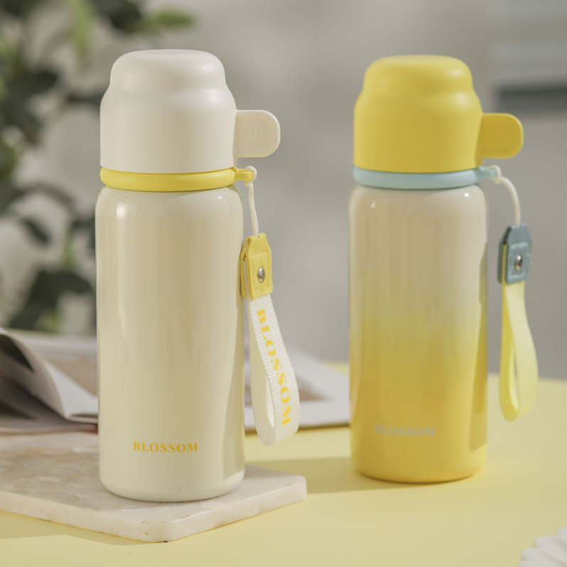550mL/18.59fl.oz. Blossom Thermos Cup