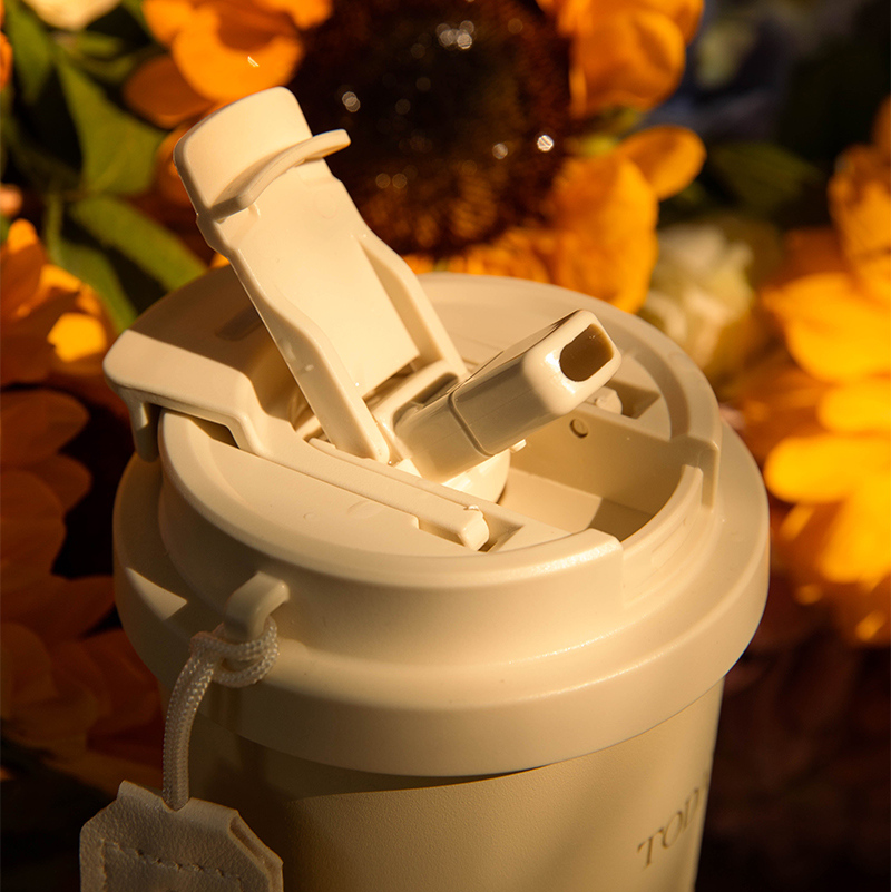 530mL/17.9fl.oz. Impression Garden Thermos Cup
