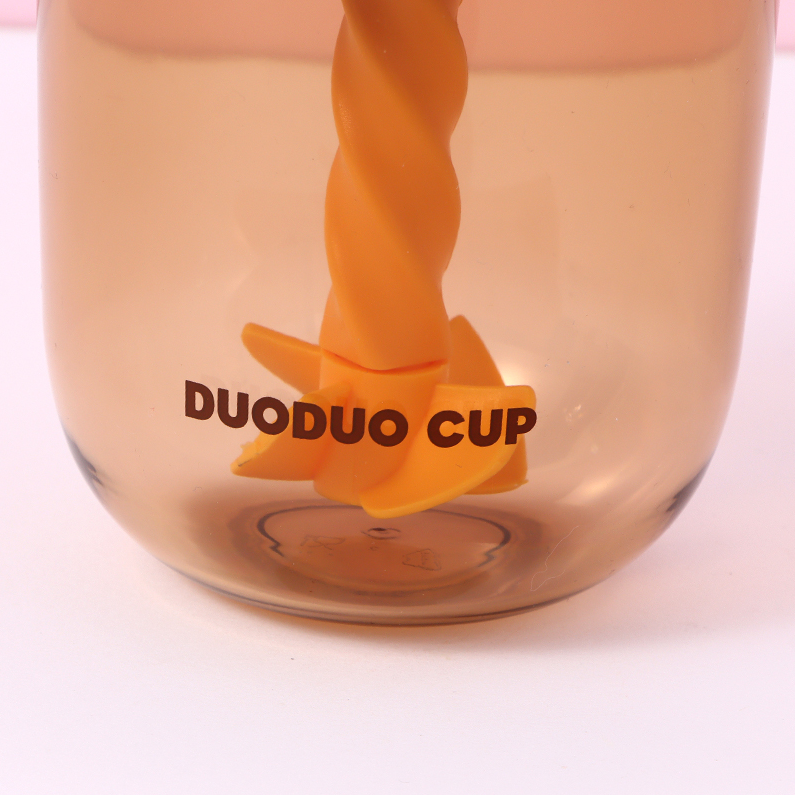600ml/20.2fl.oz. DuoDuoCup Stirring Straw Plastic Cup (Brown)