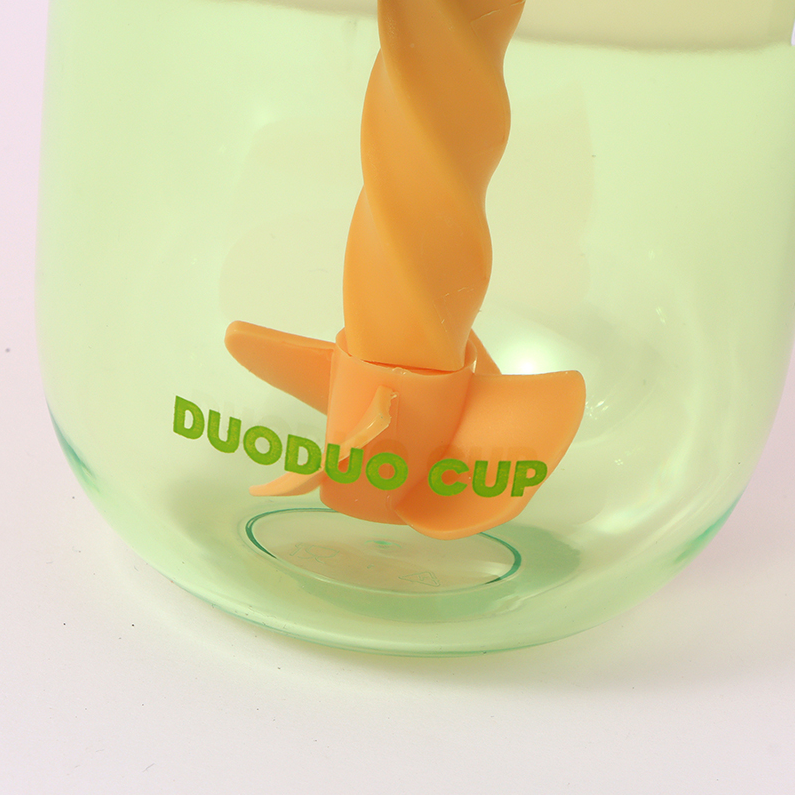 600ml/20.2fl.oz. DuoDuoCup Stirring Straw Plastic Cup (Green)