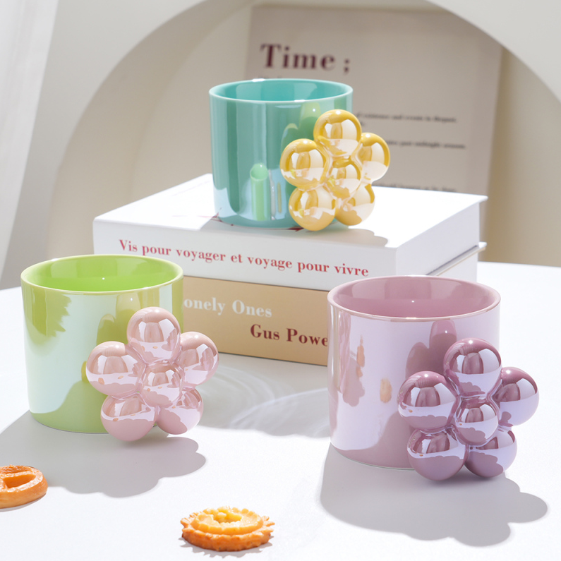 350ml/11.83fl.oz. Flower Handle Creative Ceramic Cup