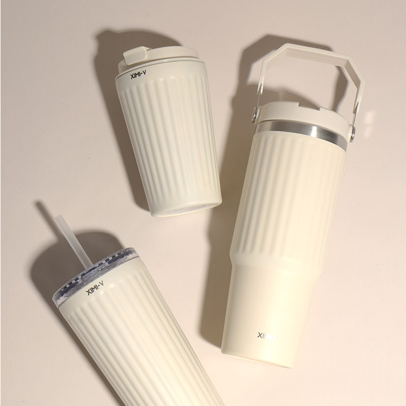 750mL/25.36fl.oz. Simple Vertical Stripes Straw Thermos Cup