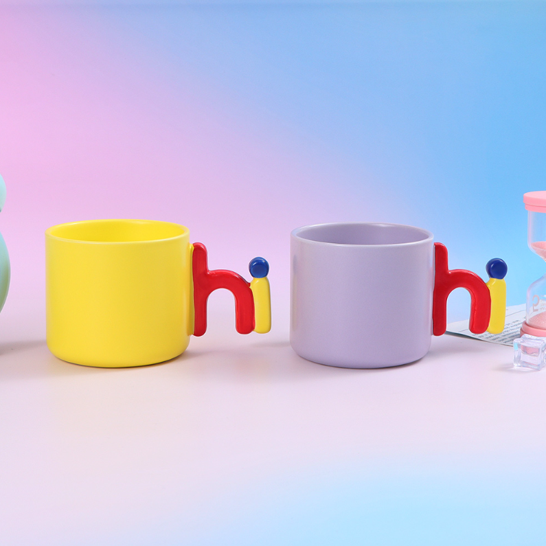 Letter color contrast creative ceramic cup (mixed)