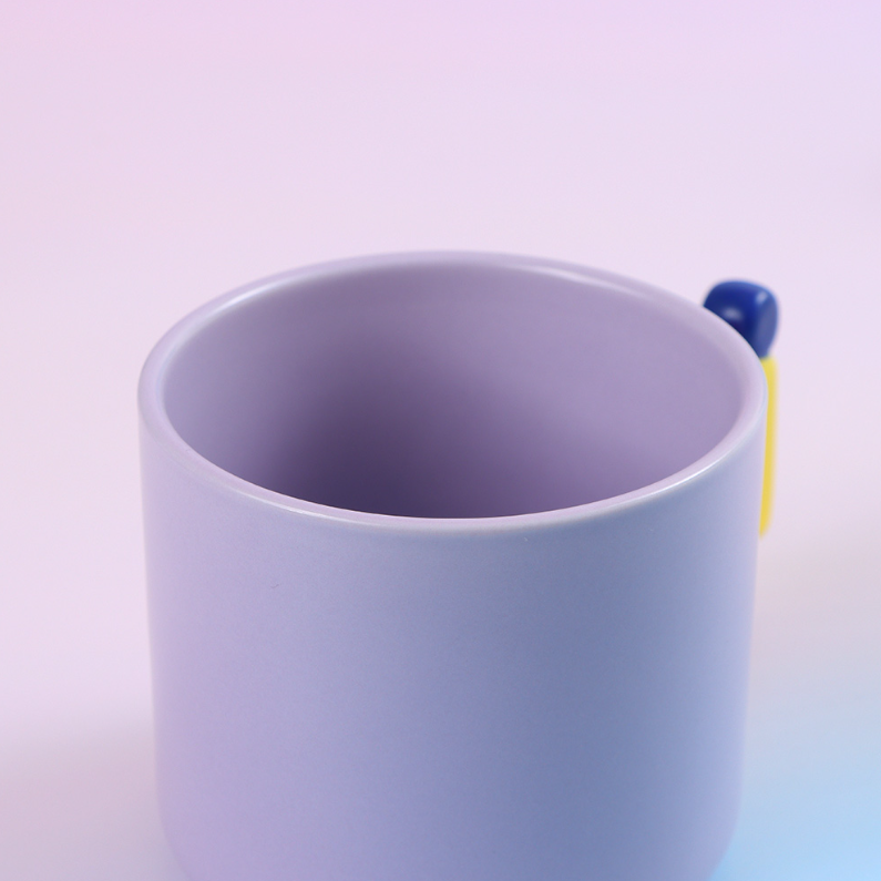 Letter color contrast creative ceramic cup (mixed)