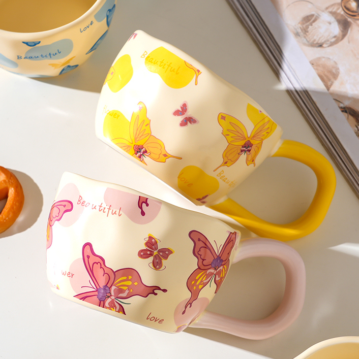 320mL/10.82fl.oz. Dreamy Butterfly Ceramic Cup