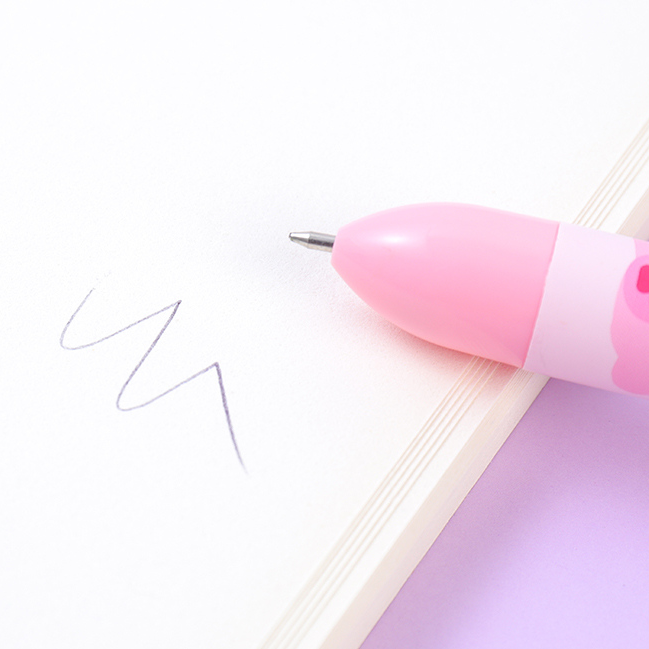 Strawberry cool Bear eight color ballpoint pen 0.7mm